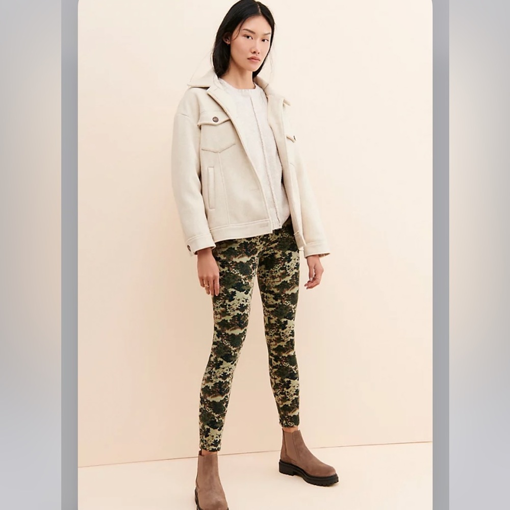 Pilcro High Rise Animal print velvet pants Skinny Camouflage Corduroy Pants